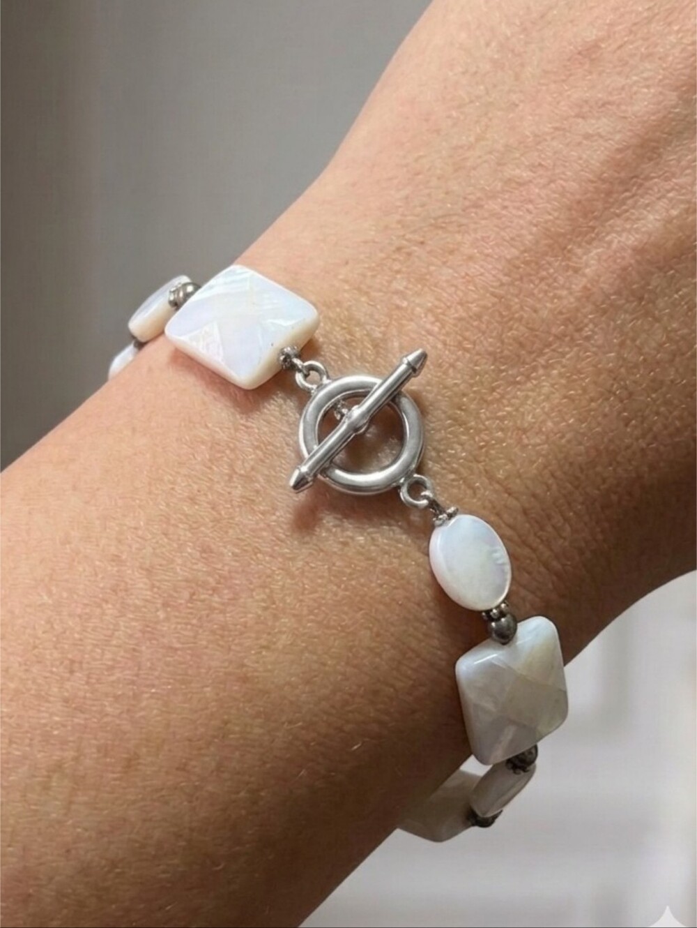 Mother Of Pearl Bead Bracelet